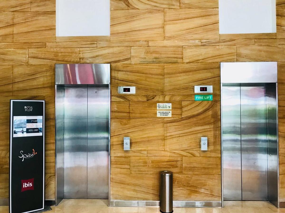 Ibis Kochi City Centre - An Accor Brand Экстерьер фото